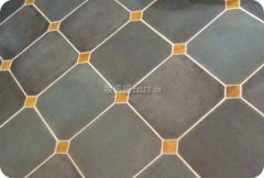 内边及内部布局用手摸无粗拙